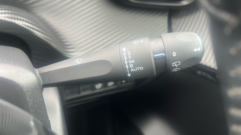 Peugeot 208 1.2 PureTech 100 Allure 5dr Petrol Hatchback